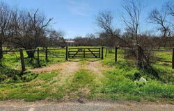 40499 Garrett Rd, Pattison, TX 77423