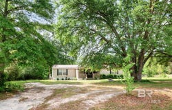 8775 Gulfcrest Road, Chunchula, AL 36521