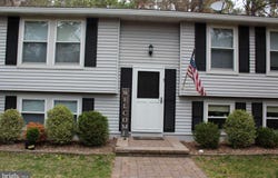 7 GEORGIAN CT., MARLTON, NJ 08053