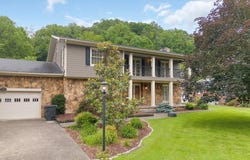 664 Lakeside Drive, Jackson, KY 41339