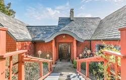 443 Conestoga Drive, Jacksonville, OR 97530