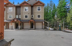 87698 E CREEK RIDGE RD, Government Camp, OR 97028