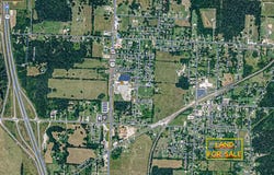 137 E Splitlog Avenue, Goodman, MO 64843