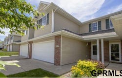 6757 S 90th Street, Lincoln, NE 68526