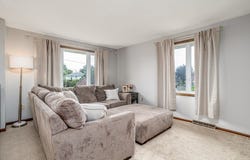 65 Pine St, Ludlow, MA 01056