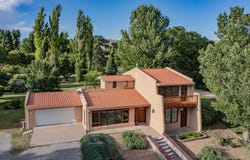 14 Entrada Del Jardin, Santa Cruz, NM 87567