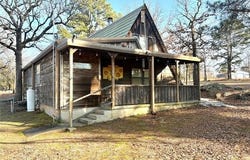 979 County Line Road, Eufaula, OK 74432