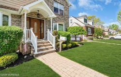 22 Macarthur Avenue, Cranford, NJ 07016