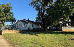 1034 Garden Street, Charleston, WV 25302