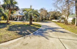 613 Clarendon Avenue, Carolina Beach, NC 28428
