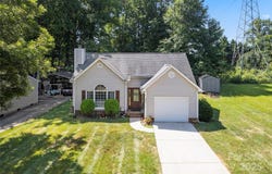 2710 Cedar Chase Drive, Matthews, NC 28105