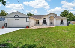 20 Lake Meadow Way, Ormond Beach, FL 32174