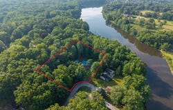 1051 Vallado Drive, Lake Isabella, MI 48893