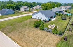 1388 S Honeybee Court, Warsaw, IN 46580-6127