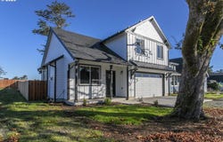 790 17th Ave, Seaside, OR 97138