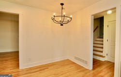 225 Sherwood, Athens, GA 30606