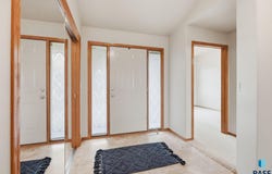 3430 S Harmony Dr, Sioux Falls, SD 57110