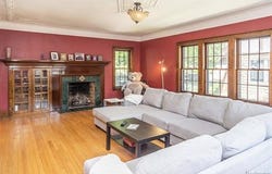 425 Everett Drive, Lansing, MI 48915