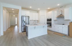 995 FIESTA KEY CIRCLE, LADY LAKE, FL 32159