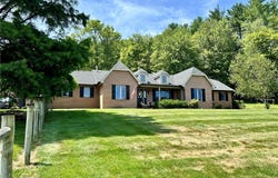 4770 Airy View Drive, Dresden, OH 43821
