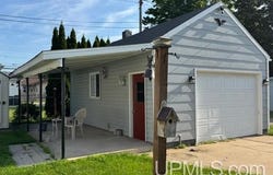 1716 S 9th, Escanaba, MI 49829