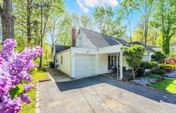 31 Chadwick Road, Great Neck, NY 11023
