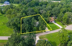 270 Trappers Hollow Road, Zanesville, OH 43701