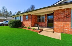 302 Tanglewood Drive, Yukon, OK 73099