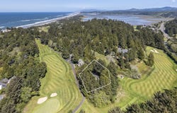 10 Fairway Ln, Gleneden Beach, OR 97388