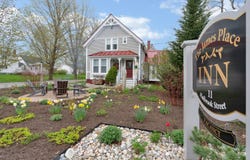 11 Holbrook Street, Freeport, ME 04032