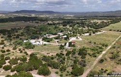 10965 Fm 470, Tarpley, TX 78883