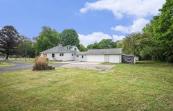 455 N 10th Street, Plainwell, MI 49080