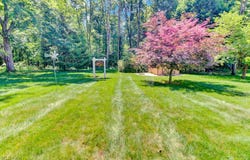 27 Navajo Trail, Malvern, OH 44644