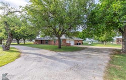 1065 E CR 146 - B, Breckenridge, TX 76424