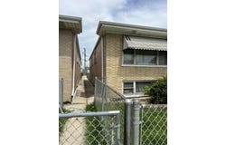 7502 W 64th Street, Summit, IL 60501