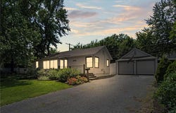 5618 Reeds Road, Mission, KS 66202