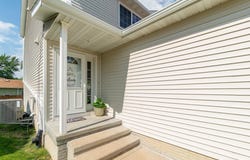 1101 Lois Lane, Waterloo, IA 50702