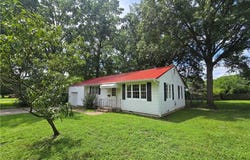 606 S Windsor Street, Windsor, MO 65360