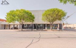 317 E 3RD STREET, Burkburnett, TX 76354
