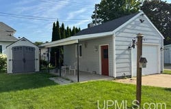 1716 S 9th, Escanaba, MI 49829