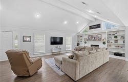 20084 LA-40 Highway, Covington, LA 70433