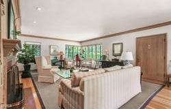 818 Huntington Garden Drive, Pasadena, CA 91108
