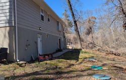 424 TRENTON ROAD, BROWNS MILLS, NJ 08015