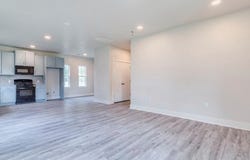411 S Avenue B, Elgin, TX 78621