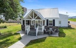 2214 S 1600 E, Preston, WY 82363