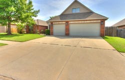 17104 Wales Green Avenue, Edmond, OK 73012