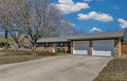 408 Ashland Drive, Gainesville, TX 76240