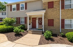 9106 W Swan Circle, St Louis, MO 63144