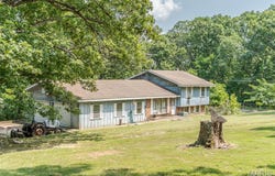 330 Fair Oaks, St Clair, MO 63077