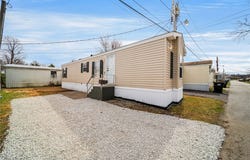 9151 Mentor Avenue unit: E19, Mentor, OH 44060